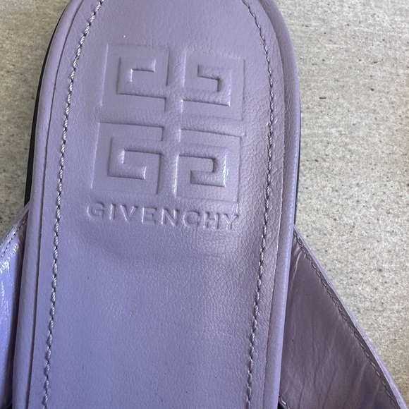Givenchy G Chain Flat Sandals - Picture 7 of 11